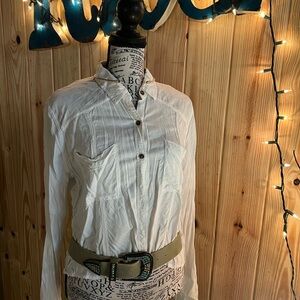 🌸☀️Hollister White Button-Up Shirt☀️🌸